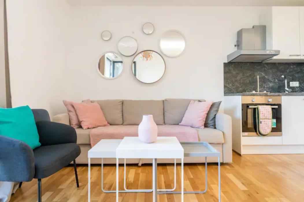 Near Lake Fully Furnished Beautiful Apartment Вена Экстерьер фото