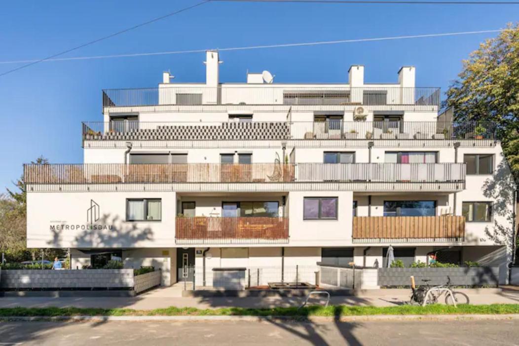 Near Lake Fully Furnished Beautiful Apartment Вена Экстерьер фото